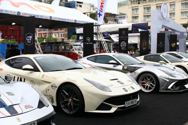 Mastering Lipstick: The Ultimate Guide to Choosing the Perfect Shade for Any Event